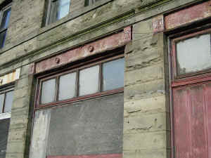 aberdeen_building.jpg (295740 bytes)