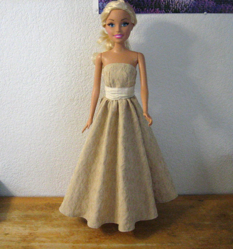 Barbie Clothes Sewing for Beginners: Beautiful Patterns To Make