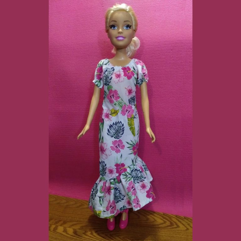 Barbie 28 inch Peasant Top and Hawaiian Dress